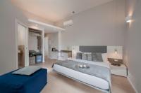 Dreibettzimmer mit Blick auf das Kolosseum