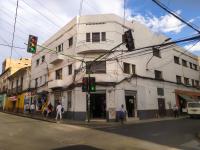 Central Stay Departamentos Lanza - B&B Cochabamba