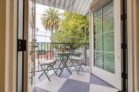 Two-Bedroom Deluxe Apartment with Balcony