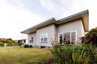 Starfall Cove - Family Friendly, Cosy Beach Shack - Binalong Bay - B&B Binalong Bay