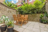 Charming 2BR Garden Flat in Central London - B&B London