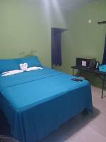Cheerful Private Bedroom with AC - B&B
