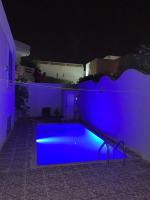 Villa avec piscine au style Sibi Bou Saïd - Bed and Breakfast Sousse