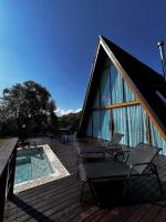 Cabana há mais de 1500m com vista espetacular e piscina aquecida - Bed and Breakfast Maria da Fé