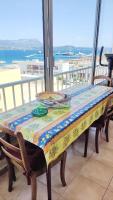 Bel appartement 4 couchages, climatisé, magnifique vue rade de Toulon - Chambres d'hôtes Saint-Mandrier-sur-Mer