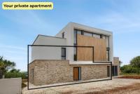 Japandi Sea View 3BR Apartment, Pomer, 5 Min Walk to Beach - Chambres d'hôtes Pomer