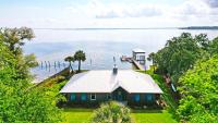 Hidden Gem with New Patio and Private Dock - Ferienwohnung Destin