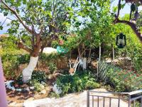 Nona's home - B&B Karavomylos