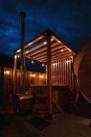 Apartament Pod Wzgórzem z Sauną, Jacuzzi i Basenem - B&B Kudowa-Zdrój