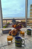 Meublé tourisme 3 Etoiles CAP HORN, Vue mer, parking privé, plage à 50m - Bed and Breakfast Valras-Plage