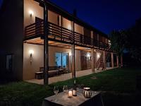 Vadnai CSAKAZÉRTIS Borgazdaság és Vendégház - Bed and Breakfast Vadna