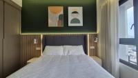 Deluxe Queen Suite