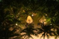 Tropical eglamping Mũi Né - Bed and Breakfast Ấp Long Sơn