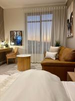 Modern Studio in Menlyn Maine - B&B Pretoria