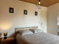 767 - Maison dans un lieu calme à 850m de la plage - B&B Erquy