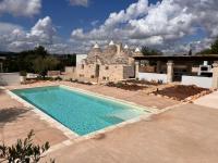 Luxury Trulli di Giulia, exclusive villa with private pool in Valle d'Itria Ostuni - BR, Puglia - Chambres d'hôtes Ostuni