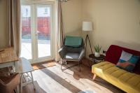 Charming Stay in Swansea - Near Local Attractions - B&B