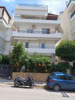 Maria Cozy Getaway in Glyfada - B&B Athens