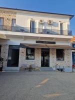 Marys rooms center 1 - B&B Himarë