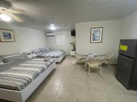 Puerta Del Sol apt4- studio with pool-central location - B&B Oranjestad