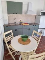 One-Bedroom Deluxe Apartment