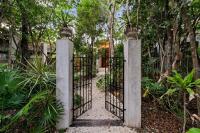 Casa Halo - Mansion, Nightclub, Pool, Sonos, Gated, Staff - Chambres d'hôtes Tulum