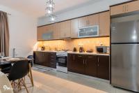 Emeralds - Premium & Modern Stay in Egaleo-Athens - Bed and Breakfast Athene