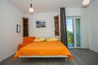 One-Bedroom Apartment with Balcony