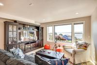 Puget Sound Views: Des Moines Apt w/ Patio - Ferienwohnung Des Moines (Washington)
