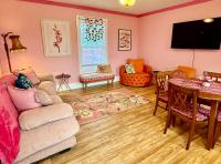 Pink Paradise in Historic District - St Augustine - Chambres d’hôtes Saint Augustine
