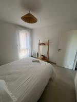 Magnifique T2 avec piscine partagée à Agde - B&B Agde