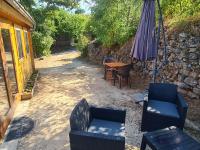 Charmant chalet en bois - Ardèche - B&B Joyeuse