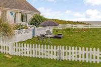 The Blue Dolphin with Panoramic Sea Views - Chambres d'hôtes Tythegston