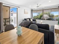 Beachside Views 2 Bedroom Family Apartment Mooloolaba