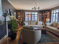 Art Lover's Retreat - Stunning 2br - Bed and Breakfast Durham