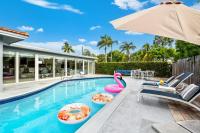 Near Beach Private Pool King Bed - B&B