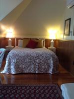 Superior Queen Room with Shared Bathroom
