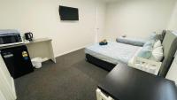 Basic Triple Room