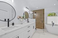 Chic Stylish Pool House 4 King bed new renovated - B&B Plant City