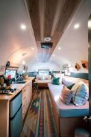 Silver Bullet Airstream, El Mistico Glamping Ranch - B&B Nogal