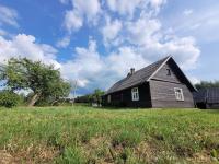Country peace in a 100 year old house - Ferienwohnung Mežarejas