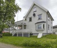 Big 2 Floors apartment, Perfect location and View - B&B Tromsø