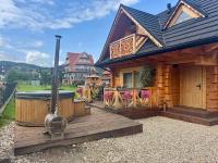 Góralska Osada Tatra House z jacuzzi - Bed and Breakfast Białka Tatrzańska