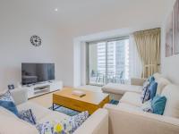 TRPS - Marina Heights Tower, Dubai Marina - 2BR Upgraded Apartment - with Stunning Marina Skyline - Chambres d'hôtes Dubaï