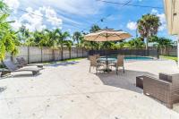 Home wpool by Dream Vacation unit DFS - Bed and Breakfast Deerfield Beach