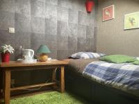 Small Single Room with Shared Bathroom