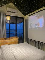 Kamer met Kingsize Bed en Uitzicht op Meer