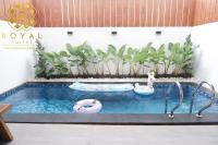 Royal Suites Home Villa 3BR with Private Pool - RHV4 - B&B Batam Centre