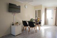 Azorean Stays T1-Relaxing 1-Bedroom Retreat Near São Miguel Highlights - Chambres d'hôtes Lomba da Cruz