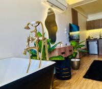 The Midnight stylish studio i902 TenTon Zamalek - Chambres d’hôtes Le Caire